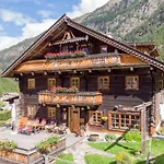 Beim Holzschnitzer-4 By Interhome * ゼルデン