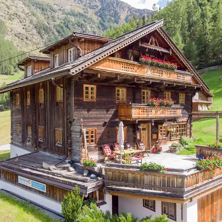 Beim Holzschnitzer-4 By Interhome